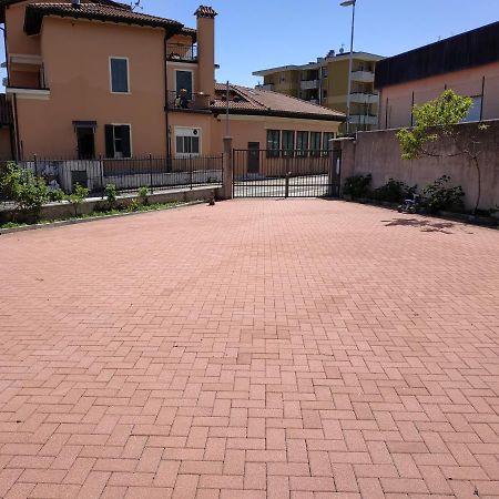Ferienwohnung Casa Marina Verbania Exterior foto